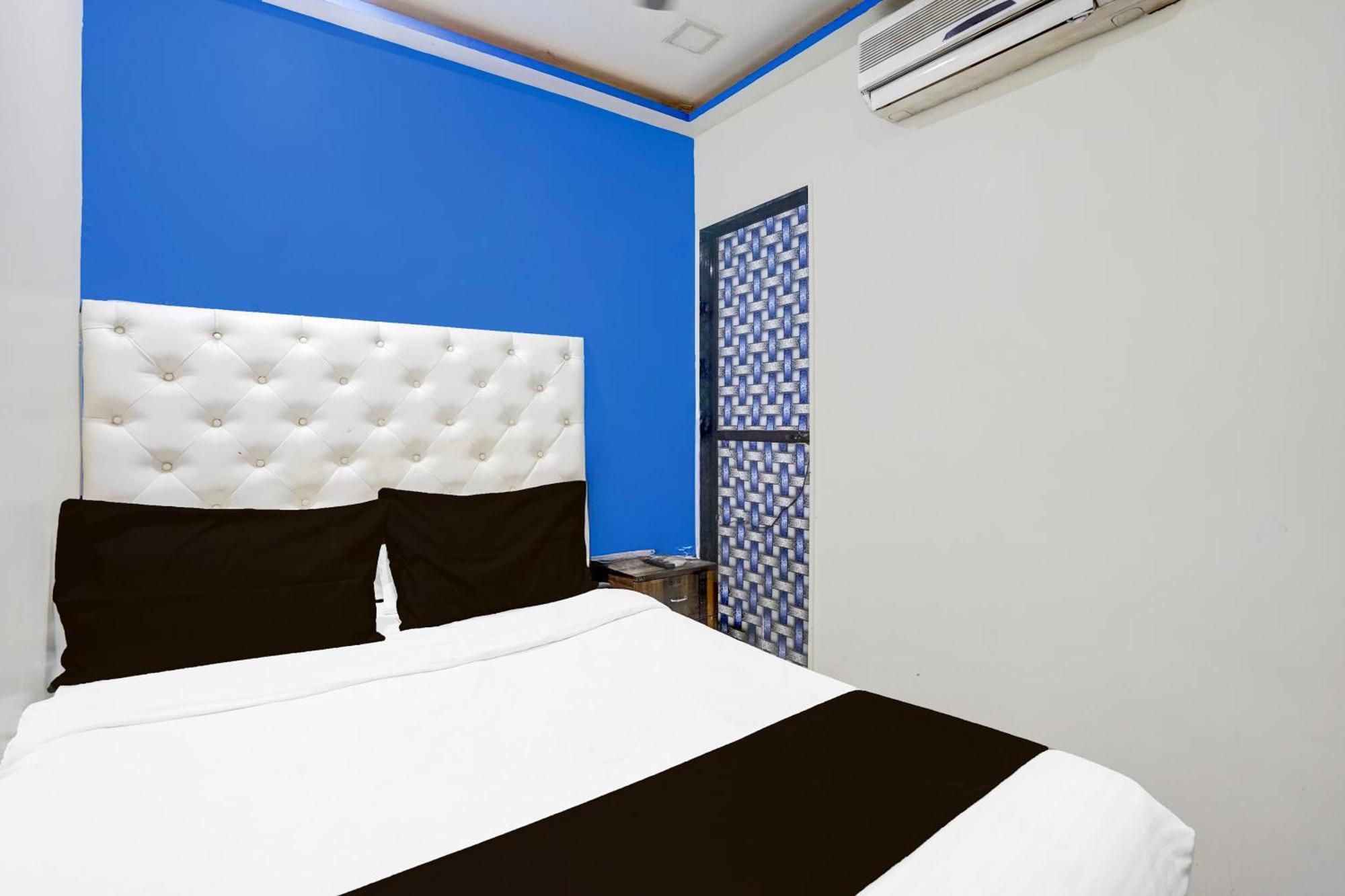 Hotel O The Om Sai Residency Мумбаи Экстерьер фото