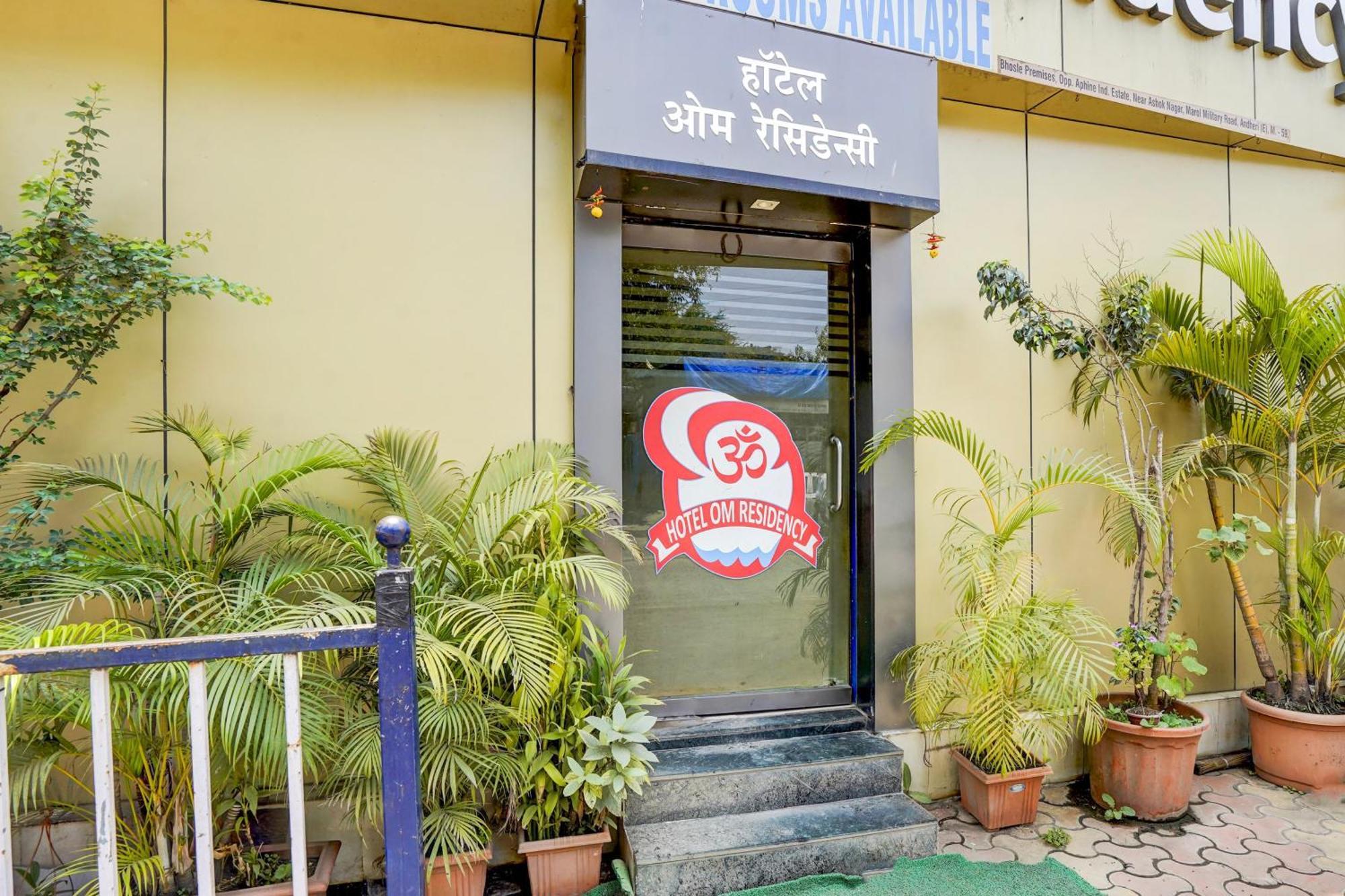 Hotel O The Om Sai Residency Мумбаи Экстерьер фото